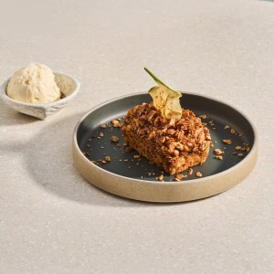APPLE CAKE